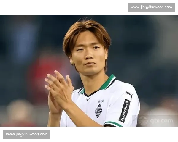 日本铁卫板仓滉接近登陆荷甲！阿贾克斯个人协议达成，转会进入攻坚阶段