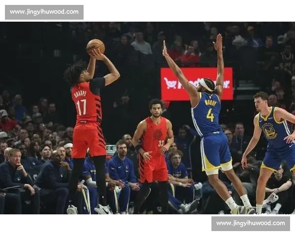 热火强势迎战开拓者焦点对决引爆全场看点季后赛席位争夺悬念拉满